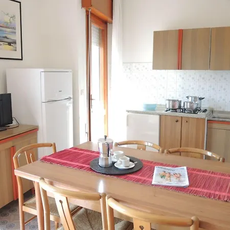 Gorgeous Flat Next To The Sea In