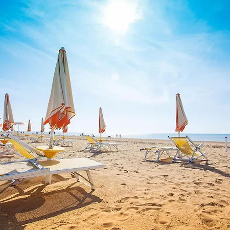 Functional Flat Next To The Sea In * Bibione